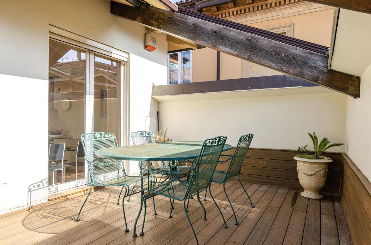 Rizzoli Terrace Apartment โบโลญญา ภายนอก รูปภาพ