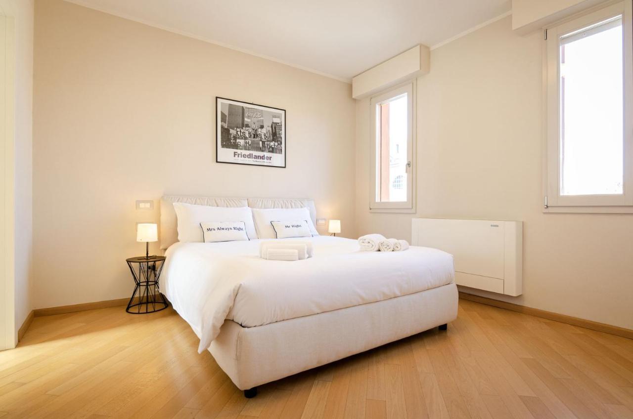 Rizzoli Terrace Apartment โบโลญญา ภายนอก รูปภาพ