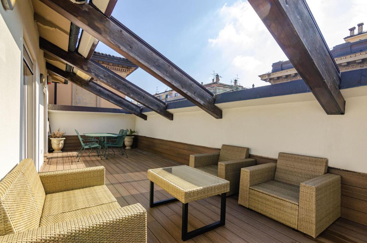 Rizzoli Terrace Apartment โบโลญญา ภายนอก รูปภาพ
