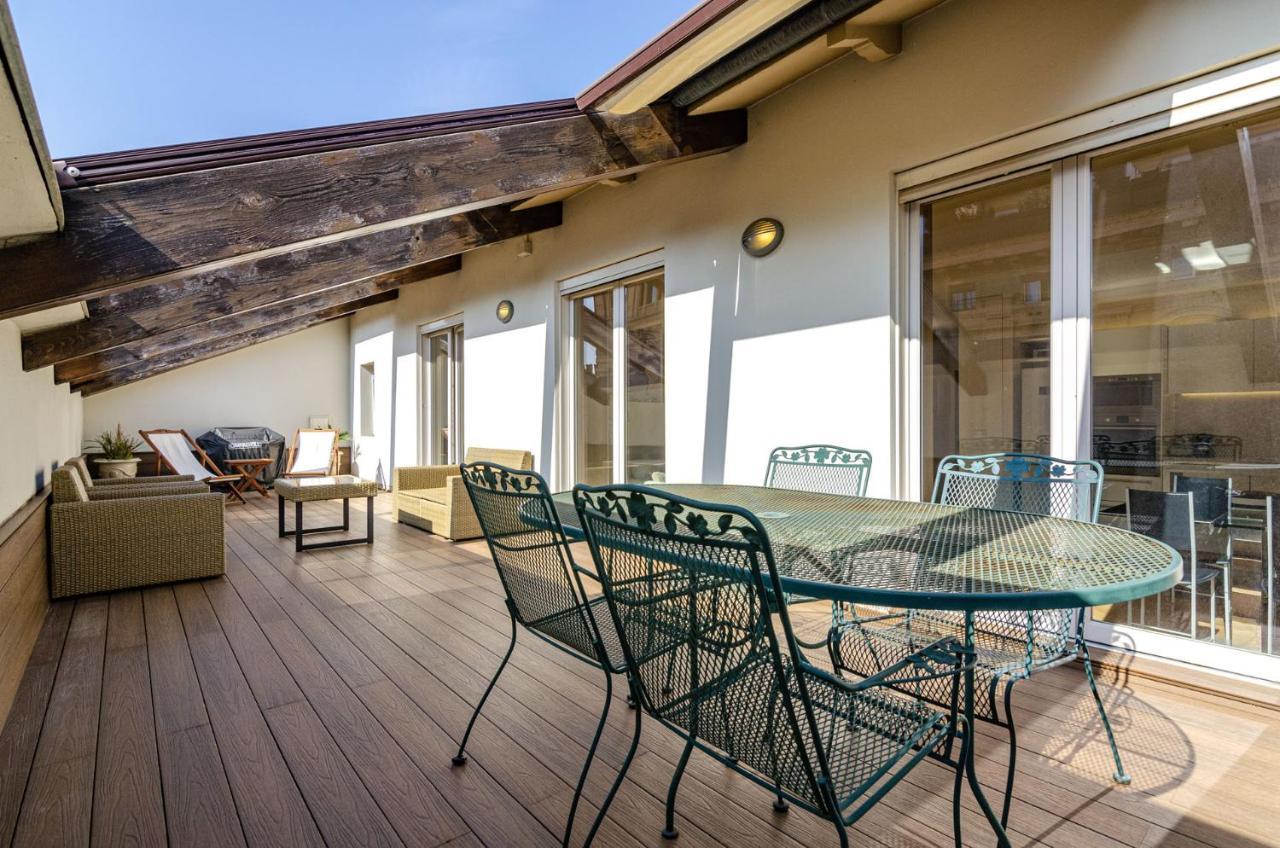 Rizzoli Terrace Apartment โบโลญญา ภายนอก รูปภาพ