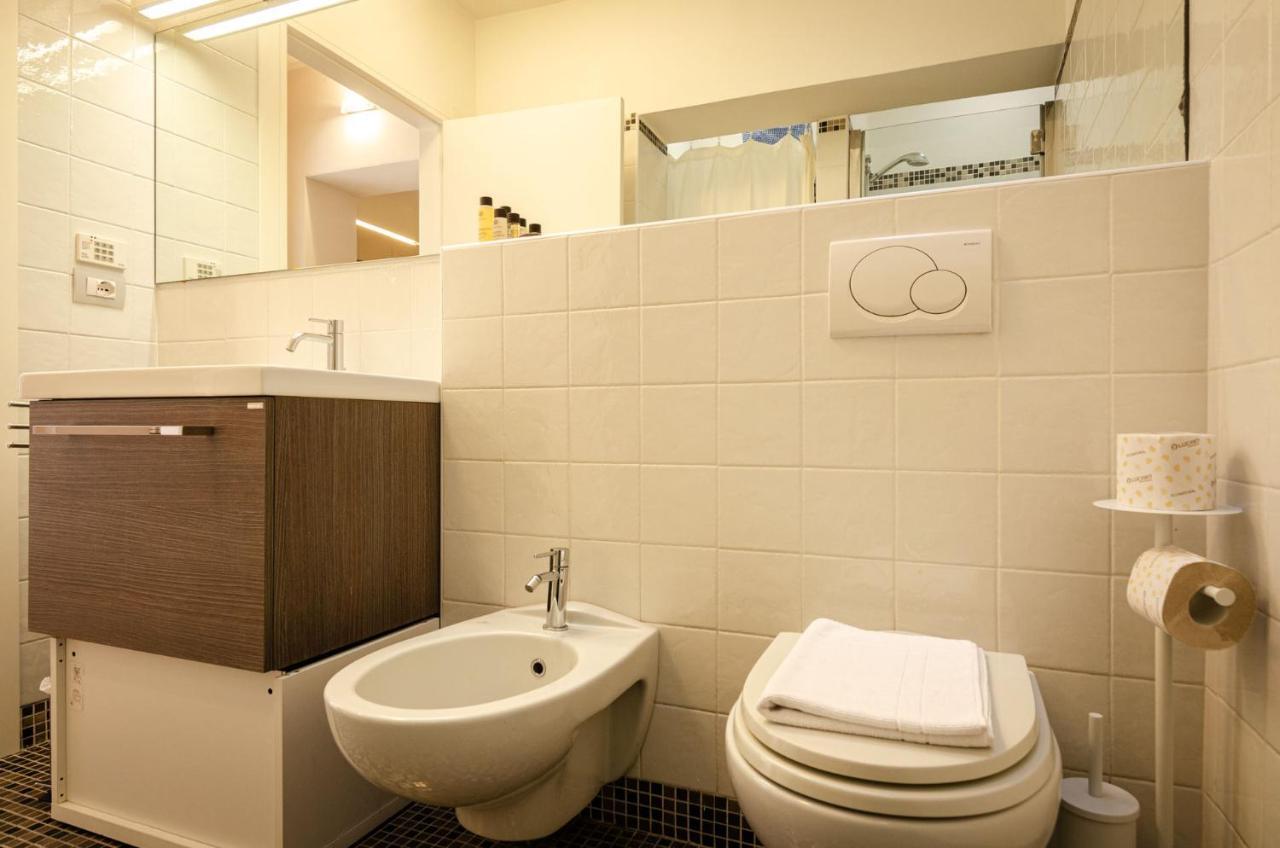 Rizzoli Terrace Apartment โบโลญญา ภายนอก รูปภาพ